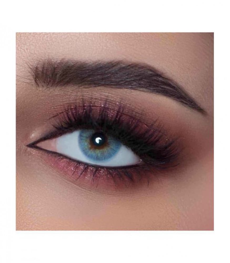 Lens Me sky blue contact lenses