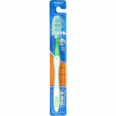 [105521] ORAL-B MEDIUM 40 TOOTHBRUSH
